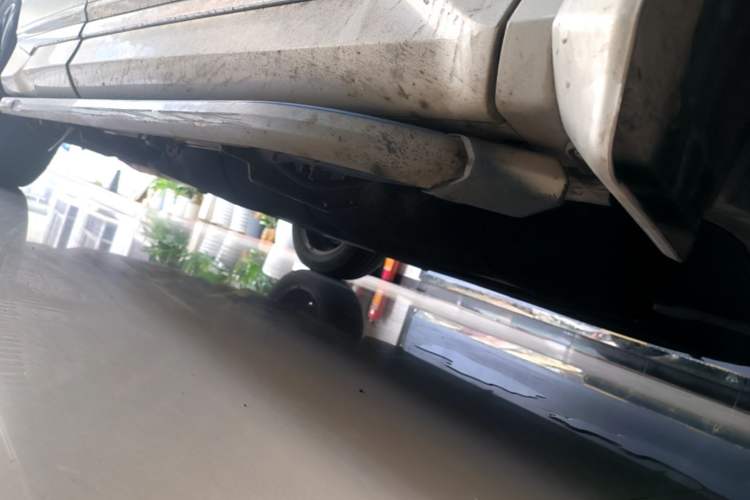 Used Honda UR-V 2017 370TURBO 2WD Prestige Edition China V Right Side Sill