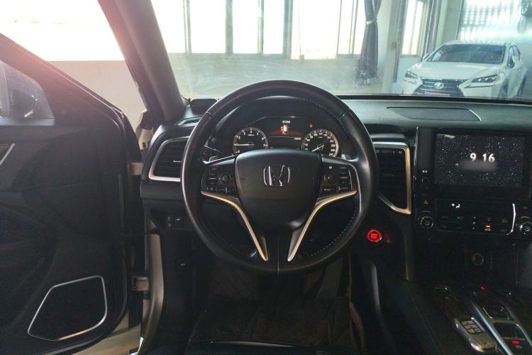 Used Honda UR-V 2017 370TURBO 2WD Prestige Edition China V Steering Wheel