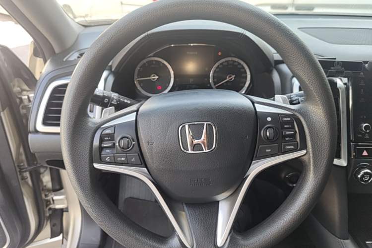 Used Honda UR-V 2017 240TURBO Two-Wheel Drive Classic Edition China V Steering Wheel