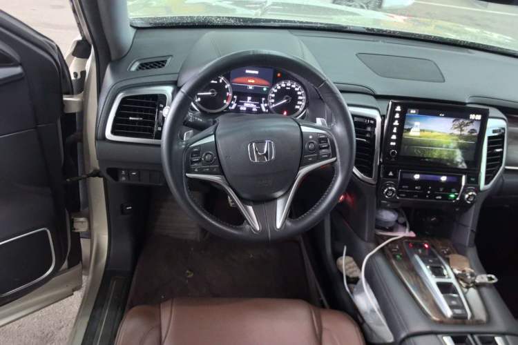 Used Honda UR-V 2017 370TURBO 2WD Prestige Edition China V Steering Wheel