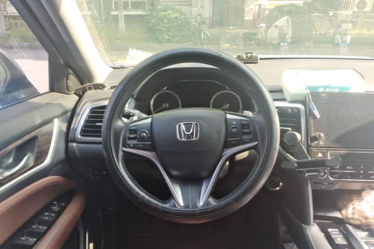 Used Honda UR-V 2017 370TURBO 2WD Prestige Edition China V Steering Wheel