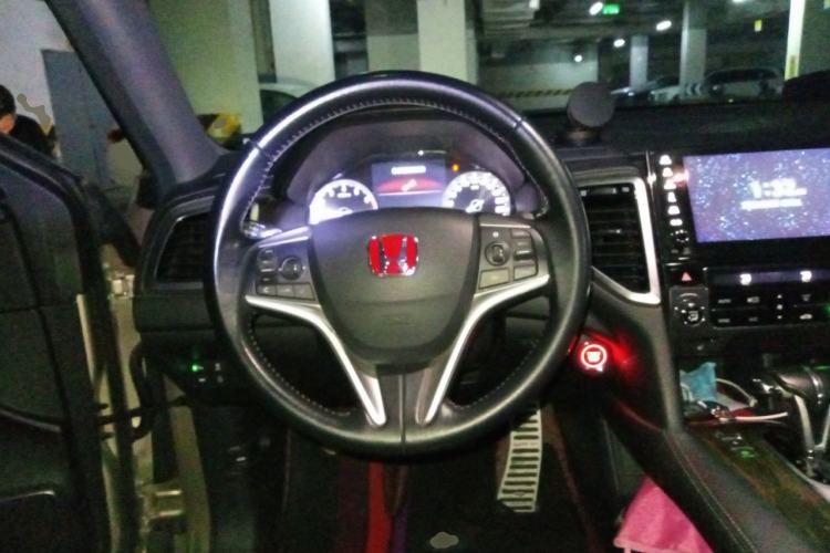 Used Honda UR-V 2017 240TURBO Two-Wheel Drive Luxury Edition China V Steering Wheel