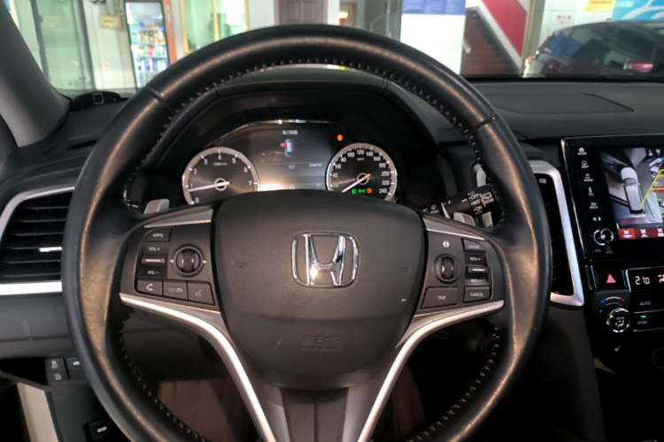 Used Honda UR-V 2017 370TURBO 2WD Prestige Edition China V Steering Wheel