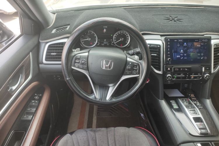 Used Honda UR-V 2017 370TURBO 2WD Prestige Edition China V Steering Wheel