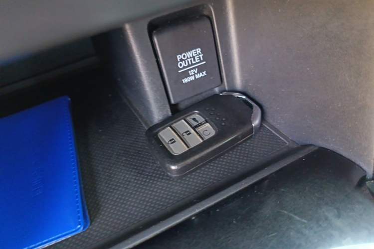 Used Honda UR-V 2017 370TURBO 2WD Prestige Edition China V Vehicle Key