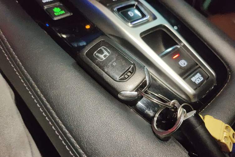 Used Honda UR-V 2017 370TURBO Four-Wheel Drive Prestige Edition China V Vehicle Key