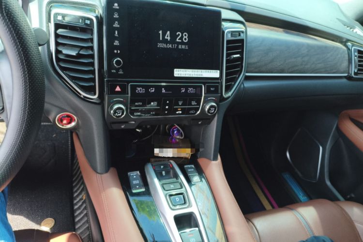 Used Honda UR-V 2020 370TURBO Two-Wheel Drive Luxury Edition Audio And AC Panel