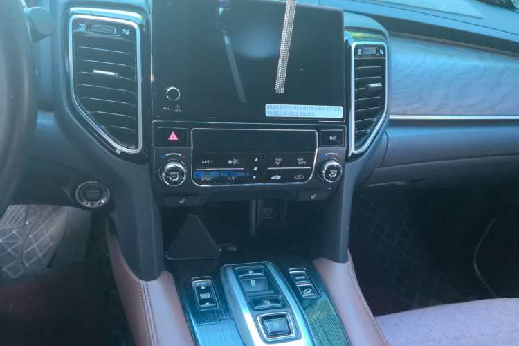 Used Honda UR-V 2020 370TURBO Four-Wheel Drive Prestige Edition Audio And AC Panel