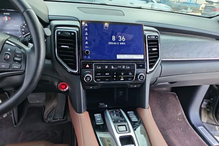 Used Honda UR-V 2020 370TURBO Two-Wheel Drive Luxury Edition Audio And AC Panel