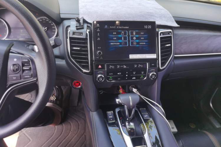 Used Honda UR-V 2020 240TURBO Two-Wheel Drive Zhiyue Version Audio And AC Panel