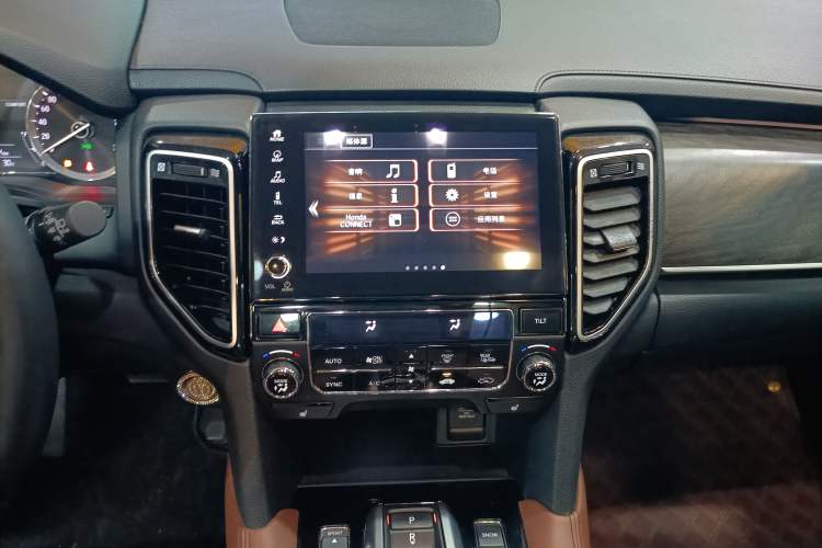 Used Honda UR-V 2020 370TURBO Four-Wheel Drive Prestige Edition Audio And AC Panel