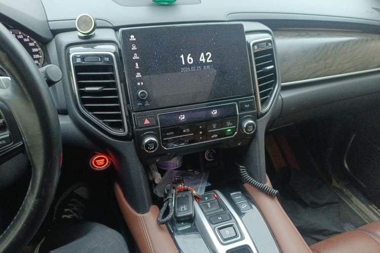 Used Honda UR-V 2020 370TURBO Four-Wheel Drive Prestige Edition Audio And AC Panel