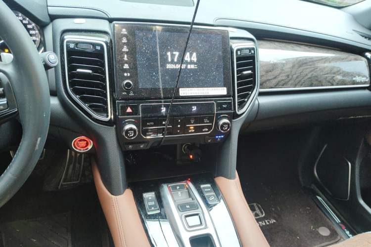 Used Honda UR-V 2020 370TURBO Four-Wheel Drive Prestige Edition Audio And AC Panel