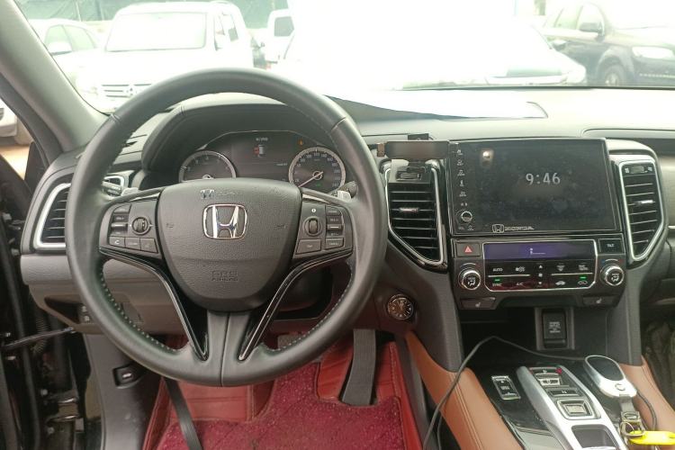 Used Honda UR-V 2020 370TURBO Two-Wheel Drive Luxury Edition Center Console