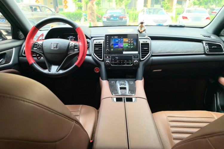 Used Honda UR-V 2020 370TURBO Two-Wheel Drive Luxury Edition Center Console