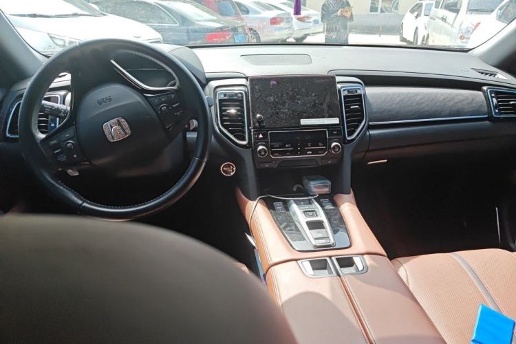 Used Honda UR-V 2020 370TURBO Two-Wheel Drive Luxury Edition Center Console