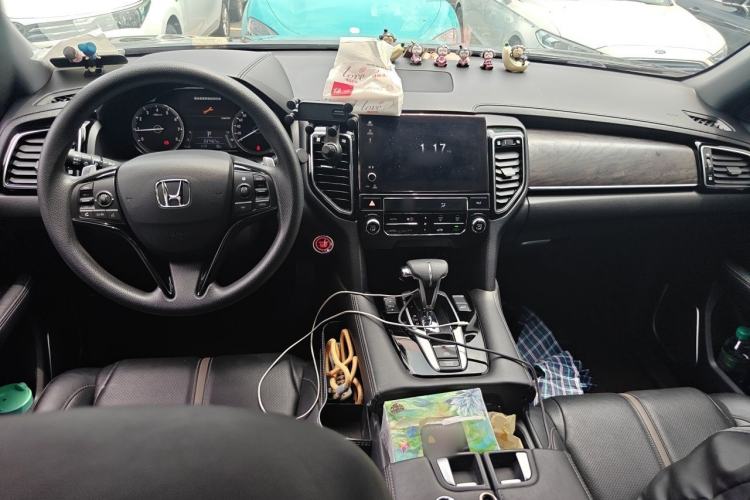 Used Honda UR-V 2020 240TURBO Two-Wheel Drive Zhiyue Version Center Console