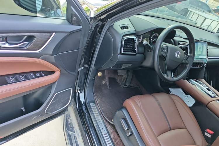 Used Honda UR-V 2020 370TURBO Two-Wheel Drive Luxury Edition Driver Seat