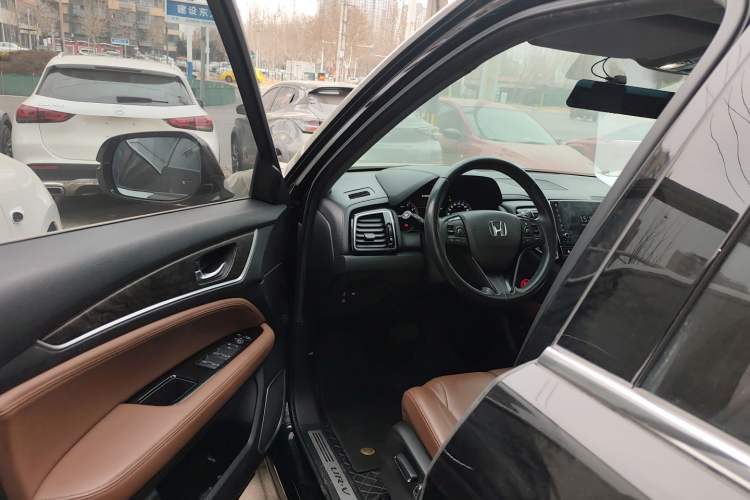 Used Honda UR-V 2020 370TURBO Two-Wheel Drive Luxury Edition Driver Seat