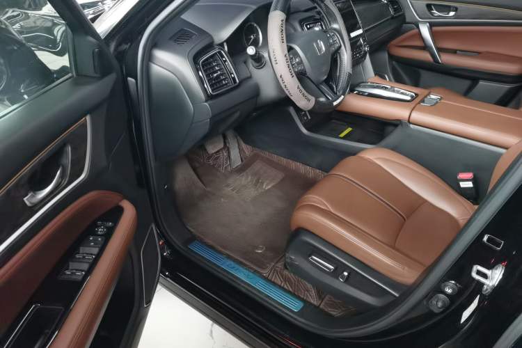 Used Honda UR-V 2020 370TURBO Two-Wheel Drive Luxury Edition Driver Seat