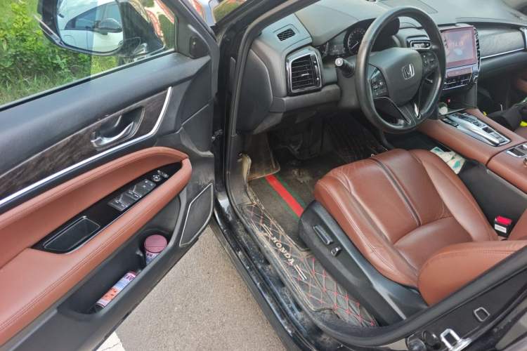 Used Honda UR-V 2020 370TURBO Two-Wheel Drive Luxury Edition Driver Seat
