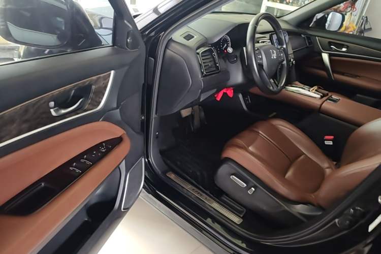 Used Honda UR-V 2020 370TURBO Two-Wheel Drive Luxury Edition Driver Seat