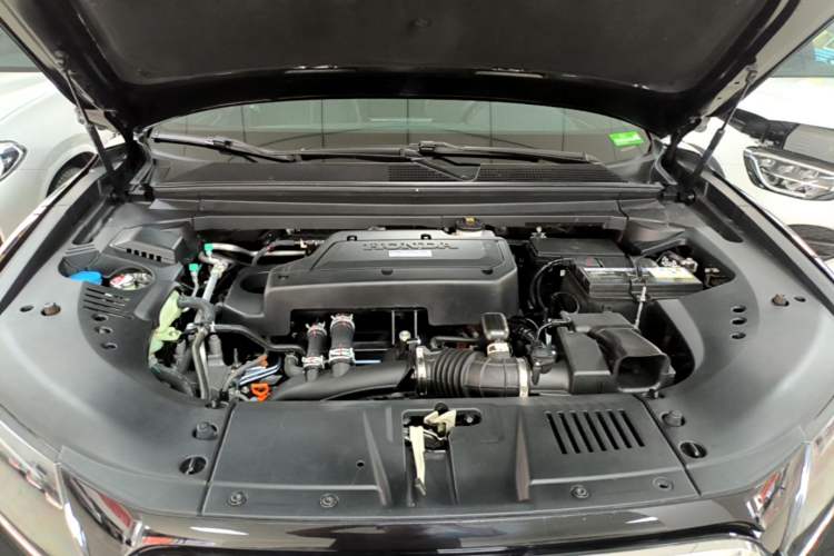 Used Honda UR-V 2020 240TURBO Front-Wheel Drive Elegant Edition Engine Bay