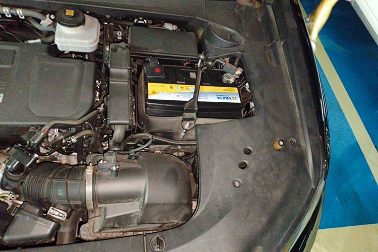 Used Honda UR-V 2020 370TURBO Two-Wheel Drive Luxury Edition Engine Bay Left