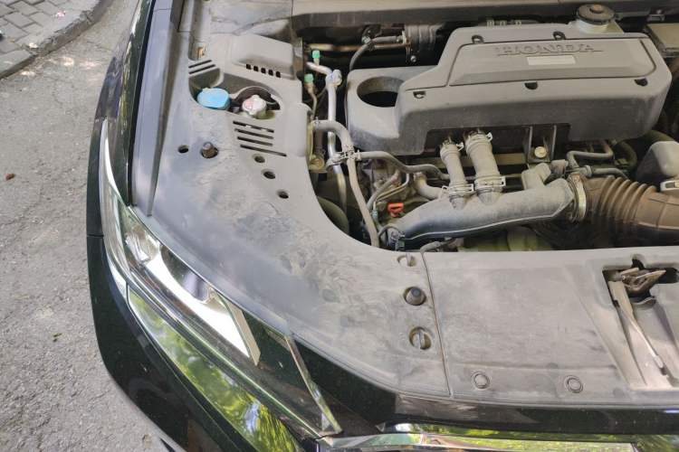 Used Honda UR-V 2020 240TURBO Two-Wheel Drive Zhiyue Version Engine Bay Right