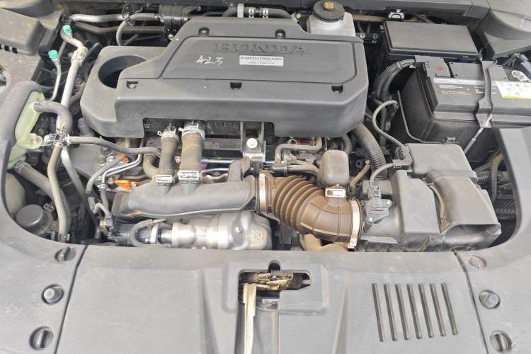 Used Honda UR-V 2020 240TURBO Two-Wheel Drive Zhiyue Version Engine Bay