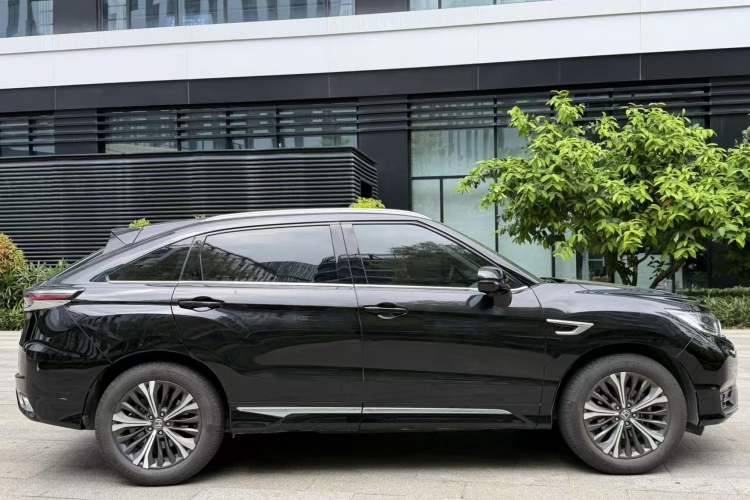 Used Honda UR-V 2020 370TURBO Two-Wheel Drive Luxury Edition Exterior 3