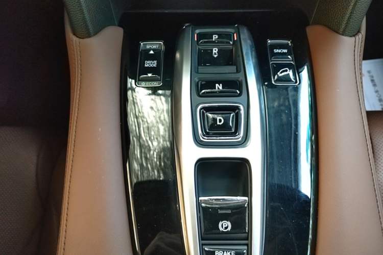 Used Honda UR-V 2020 370TURBO Four-Wheel Drive Prestige Edition Gear Lever