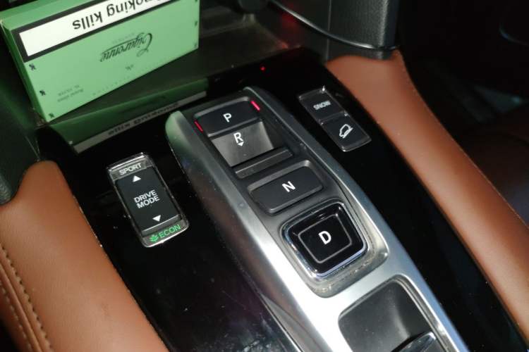 Used Honda UR-V 2020 370TURBO Four-Wheel Drive Prestige Edition Gear Lever