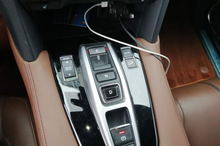 Used Honda UR-V 2020 370TURBO Four-Wheel Drive Prestige Edition Gear Lever