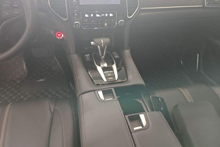Used Honda UR-V 2020 240TURBO Two-Wheel Drive Zhiyue Version Gear Lever