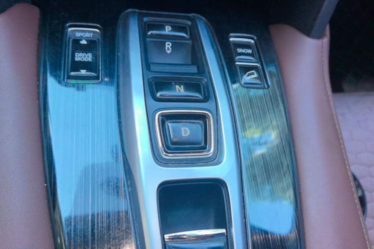 Used Honda UR-V 2020 370TURBO Four-Wheel Drive Prestige Edition Gear Lever