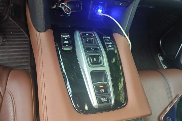 Used Honda UR-V 2020 370TURBO Two-Wheel Drive Luxury Edition Gear Lever