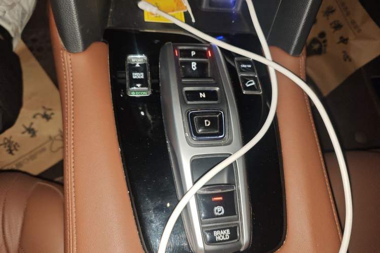 Used Honda UR-V 2020 370TURBO Two-Wheel Drive Luxury Edition Gear Lever