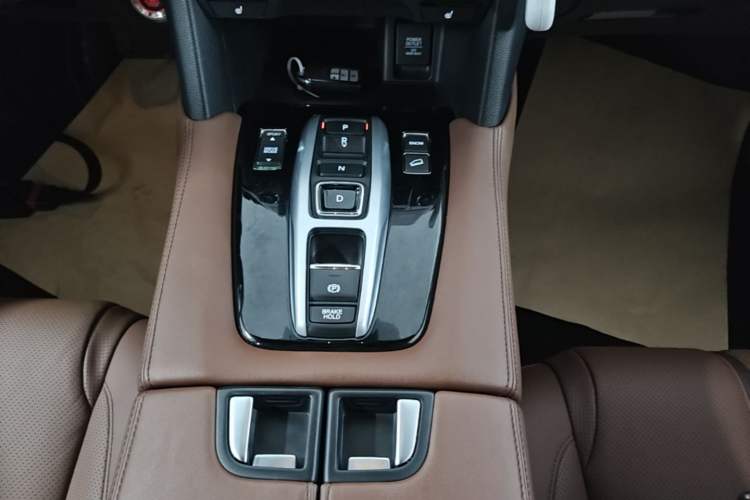 Used Honda UR-V 2020 370TURBO Four-Wheel Drive Prestige Edition Gear Lever