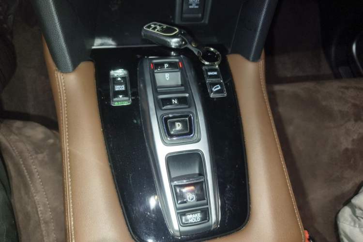 Used Honda UR-V 2020 370TURBO Two-Wheel Drive Luxury Edition Gear Lever