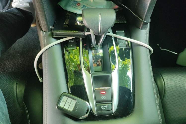 Used Honda UR-V 2020 240TURBO Two-Wheel Drive Zhiyue Version Gear Lever