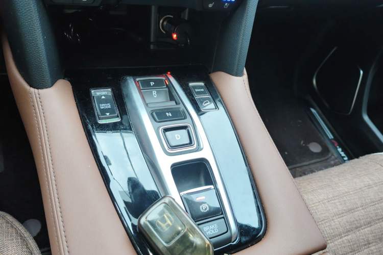 Used Honda UR-V 2020 370TURBO Four-Wheel Drive Prestige Edition Gear Lever