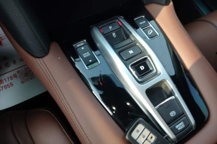 Used Honda UR-V 2020 370TURBO Four-Wheel Drive Prestige Edition Gear Lever