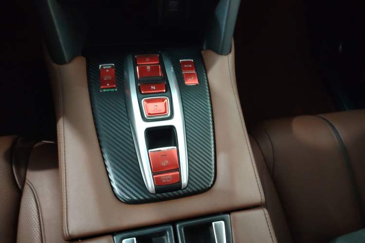 Used Honda UR-V 2020 370TURBO Two-Wheel Drive Luxury Edition Gear Lever