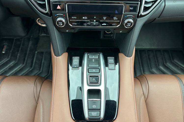 Used Honda UR-V 2020 370TURBO Two-Wheel Drive Luxury Edition Gear Lever