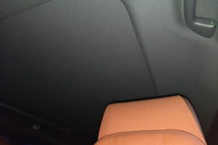 Used Honda UR-V 2020 370TURBO Four-Wheel Drive Prestige Edition Headliner