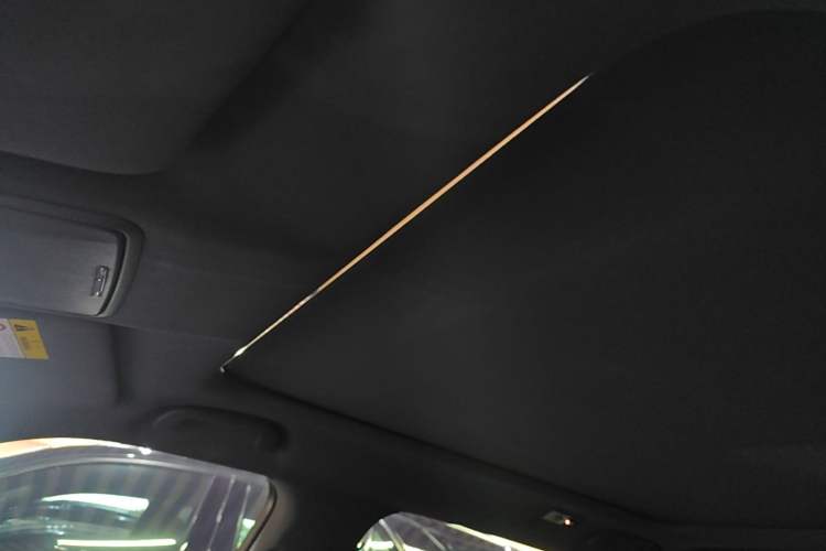 Used Honda UR-V 2020 370TURBO Four-Wheel Drive Prestige Edition Headliner