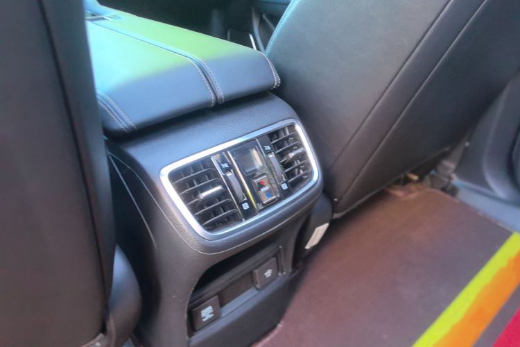 Used Honda UR-V 2020 240TURBO Two-Wheel Drive Zhiyue Version Interior 4