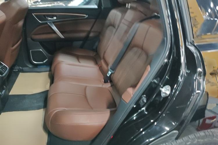 Used Honda UR-V 2020 370TURBO Four-Wheel Drive Prestige Edition Interior 4
