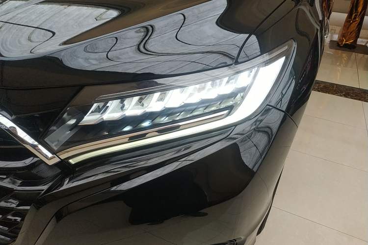 Used Honda UR-V 2020 370TURBO Two-Wheel Drive Luxury Edition Left Front Headlight